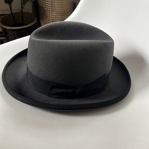 D’Aquino Hat